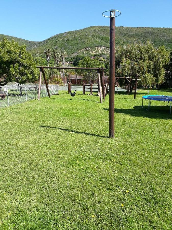 Brenton Lake Holiday Cottages Bagian luar foto