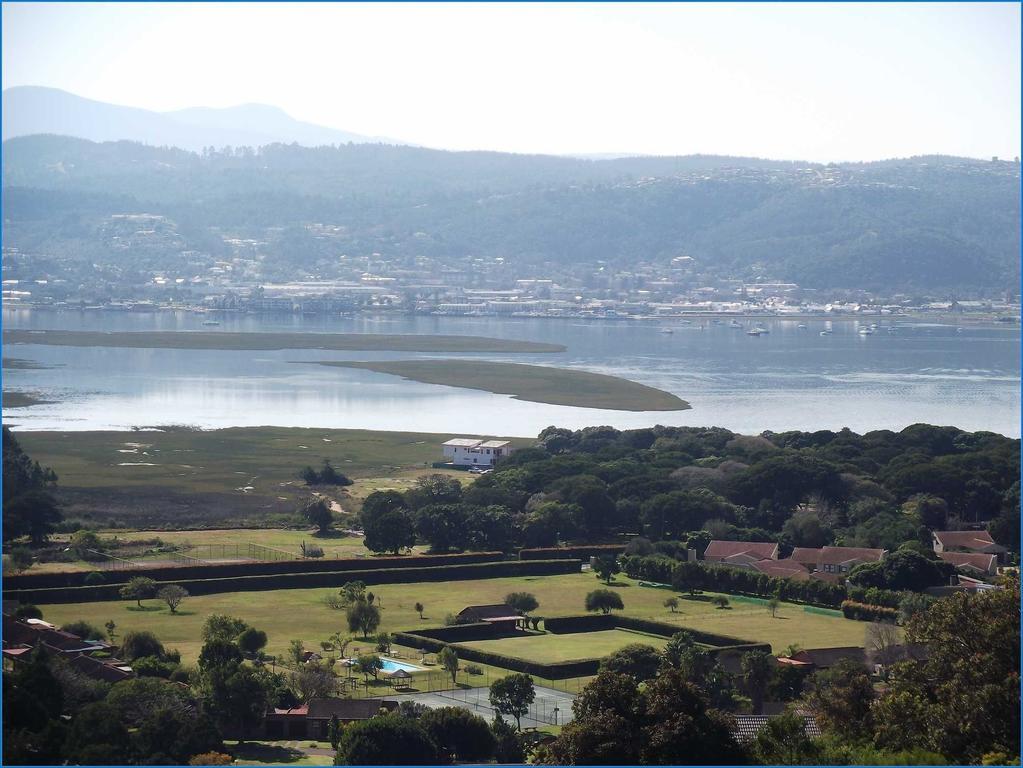 Brenton Lake Holiday Cottages Bagian luar foto